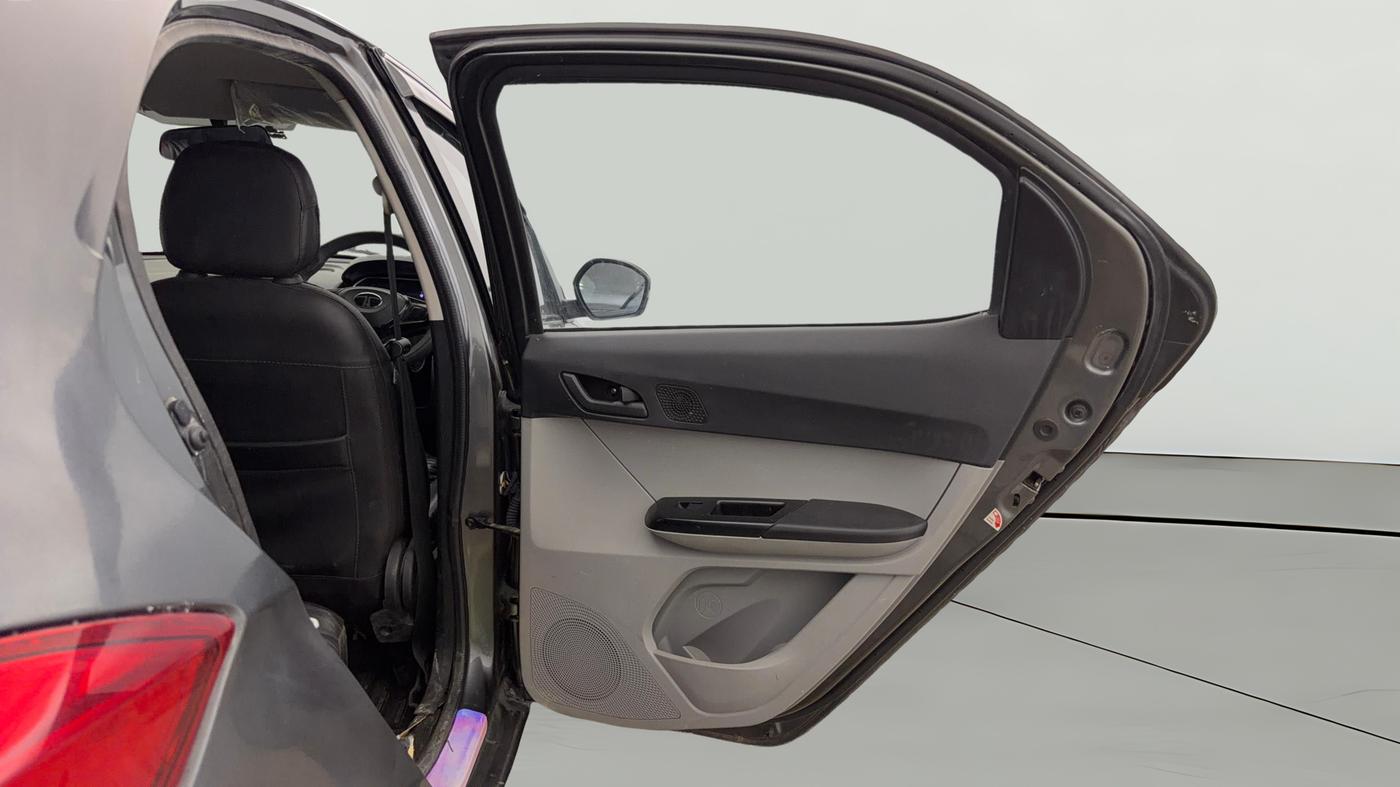 2024 Tata Tiago XM PETROL, Petrol, Manual, 34,661 km, RHS Rear Door