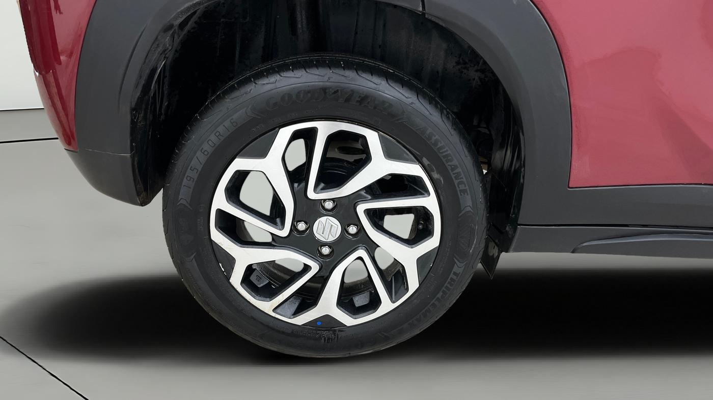 2024 Maruti FRONX DELTA PLUS 1.2L AGS, Petrol, Automatic, 34,092 km, Right Rear Wheel