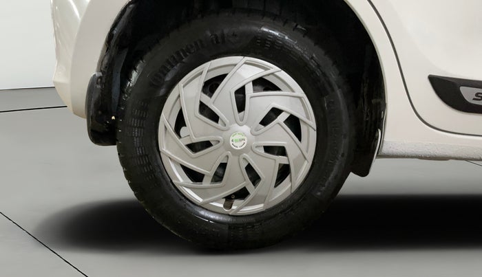 2019 Maruti Swift LXI, Petrol, Manual, 32,268 km, Right Rear Wheel