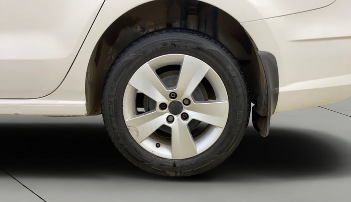 2019 Skoda Rapid AMBITION 1.6 MPI AT, Petrol, Automatic, 28,819 km, Left Rear Wheel