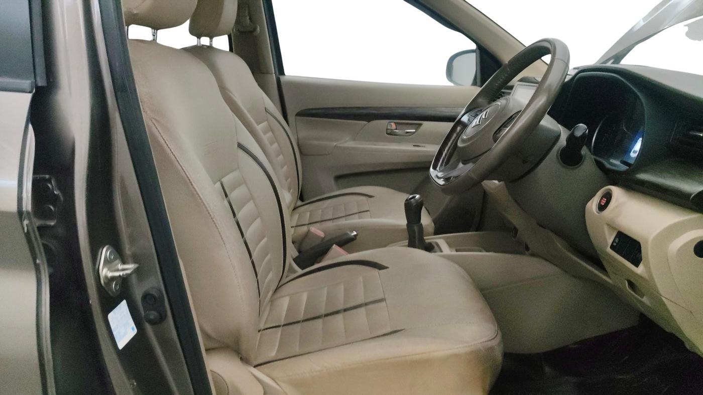 2021 Maruti Ertiga ZXI+ SHVS, Petrol, Manual, 78,275 km, Right Side Front Door Cabin