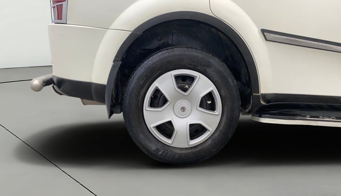 2018 Mahindra XUV500 W6, Diesel, Manual, 69,710 km, Right Rear Wheel