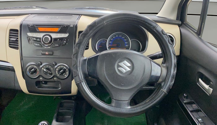 2017 Maruti Wagon R 1.0 VXI, Petrol, Manual, 72,754 km, Steering Wheel Close Up
