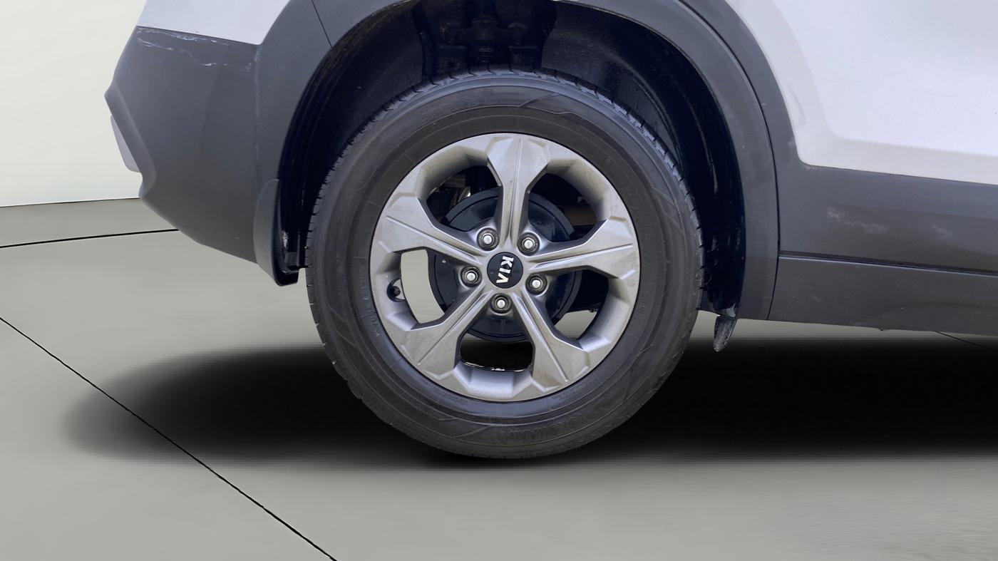 2020 KIA SELTOS HTK PLUS 1.5, Petrol, Manual, 1,05,334 km, Right Rear Wheel