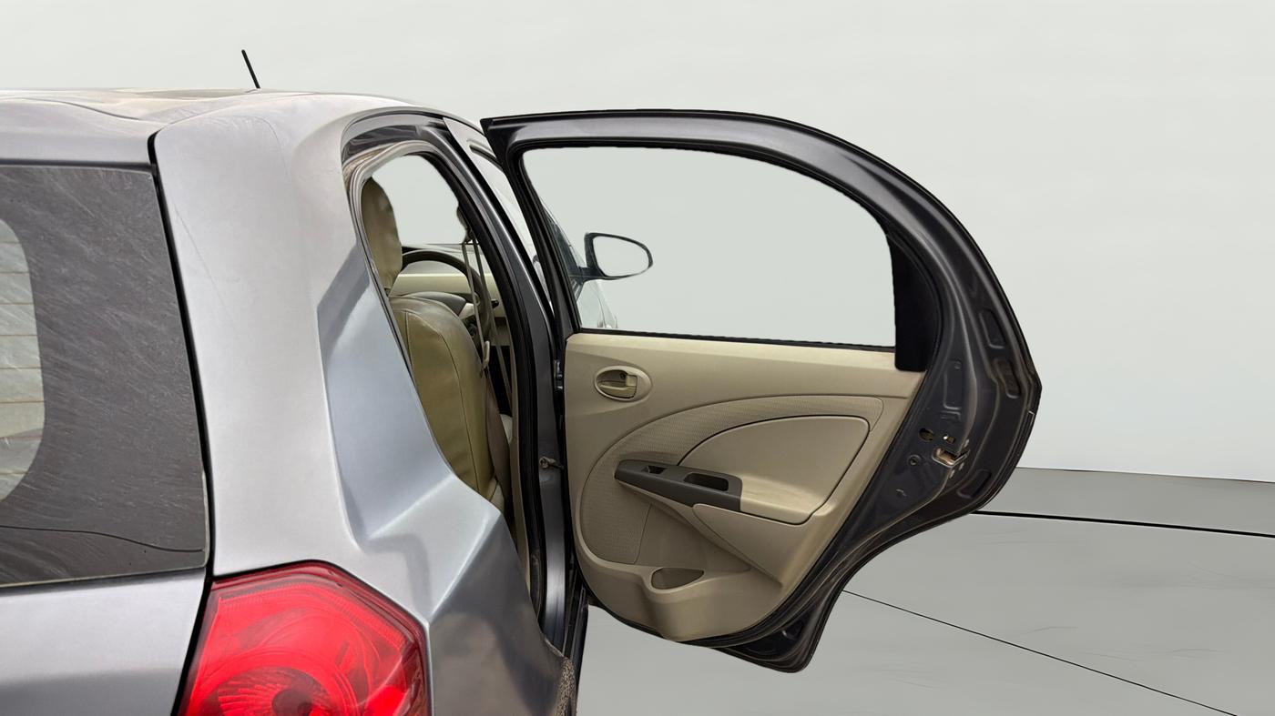 2015 Toyota Etios Liva G, Petrol, Manual, 52,006 km, RHS Rear Door