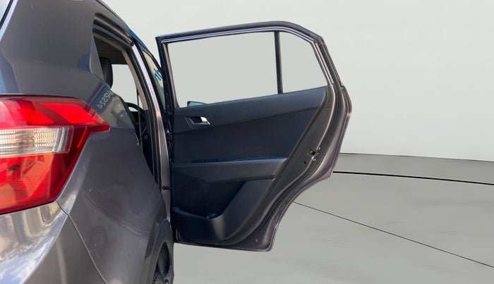 2016 Hyundai Creta SX PLUS 1.6 PETROL, Petrol, Manual, 1,32,816 km, RHS Rear Door