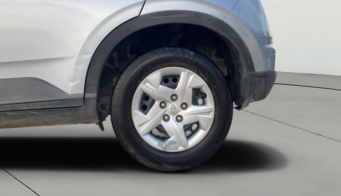 2021 Hyundai VENUE S 1.2, Petrol, Manual, 50,845 km, Left Rear Wheel