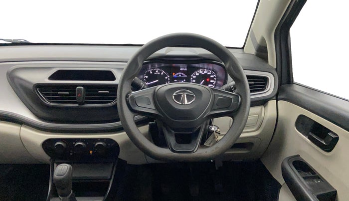 2021 Tata ALTROZ XE PETROL, Petrol, Manual, 26,607 km, Steering Wheel Close Up