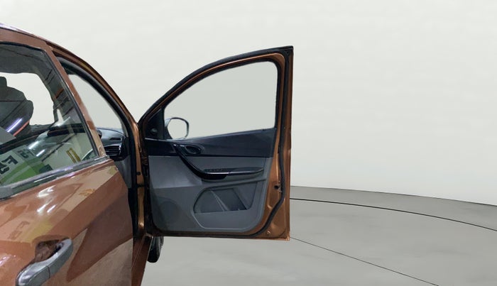 2018 Tata TIGOR XM PETROL, Petrol, Manual, 67,345 km, RHS Front Door