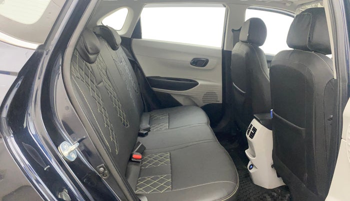 2025 Hyundai NEW I20 Sportz (O) 1.2 IVT, Petrol, Automatic, 2,915 km, Right Side Rear Door Cabin