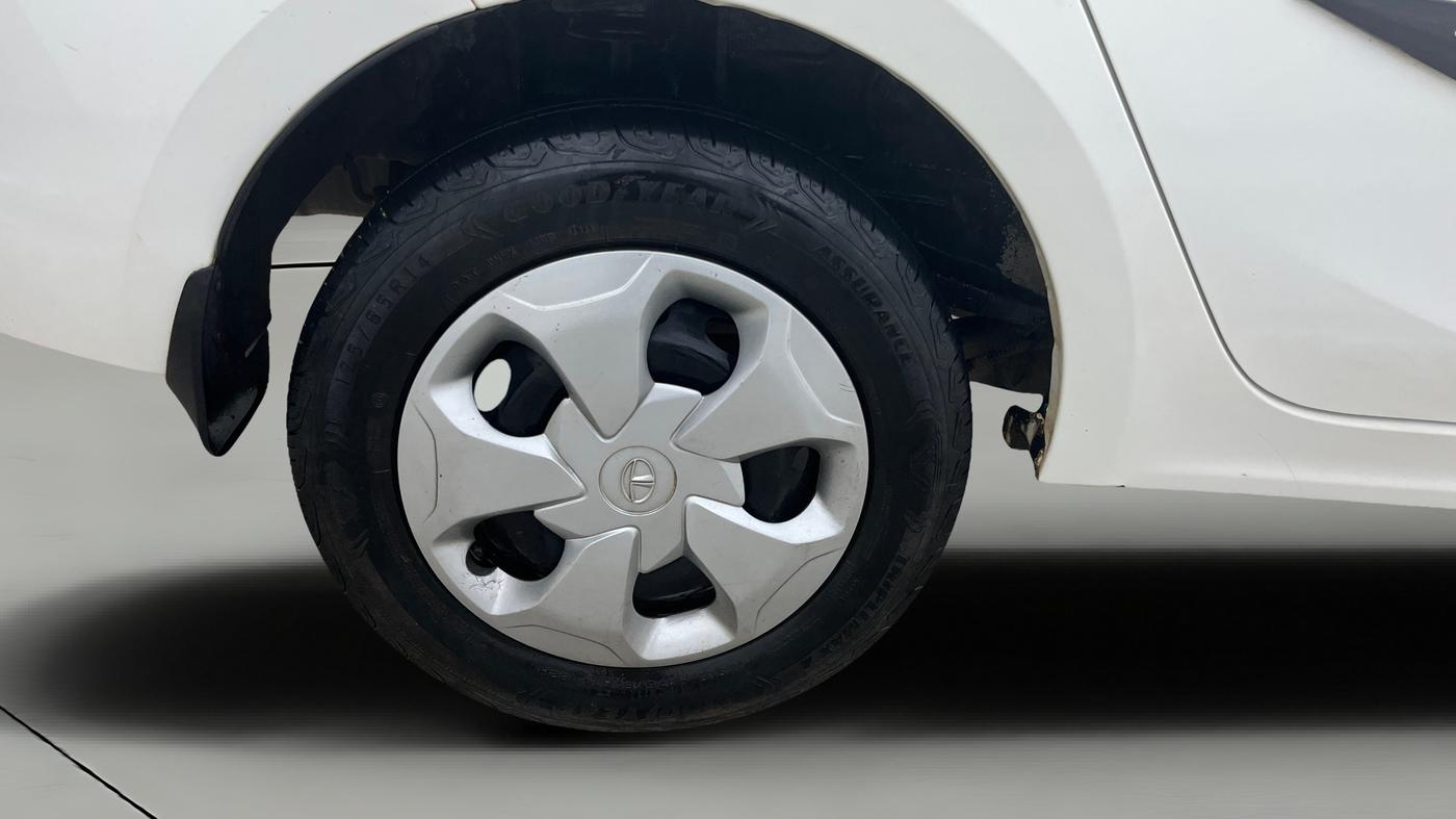 2023 Tata TIGOR XM PETROL, Petrol, Manual, 38,631 km, Right Rear Wheel