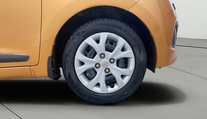 2014 Hyundai Grand i10 SPORTZ 1.2 KAPPA VTVT, Petrol, Manual, 25,663 km, Right Front Wheel