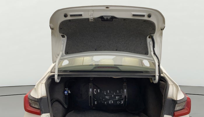 2021 Honda City 1.5L I-VTEC V MT 5TH GEN, CNG, Manual, 44,688 km, Boot Door Open