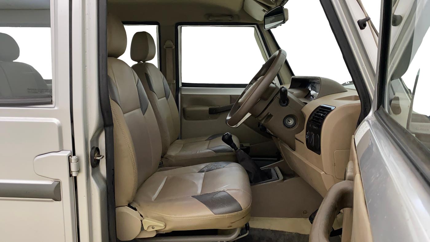 2017 Mahindra Bolero POWER PLUS SLX, Diesel, Manual, 65,503 km, Right Side Front Door Cabin