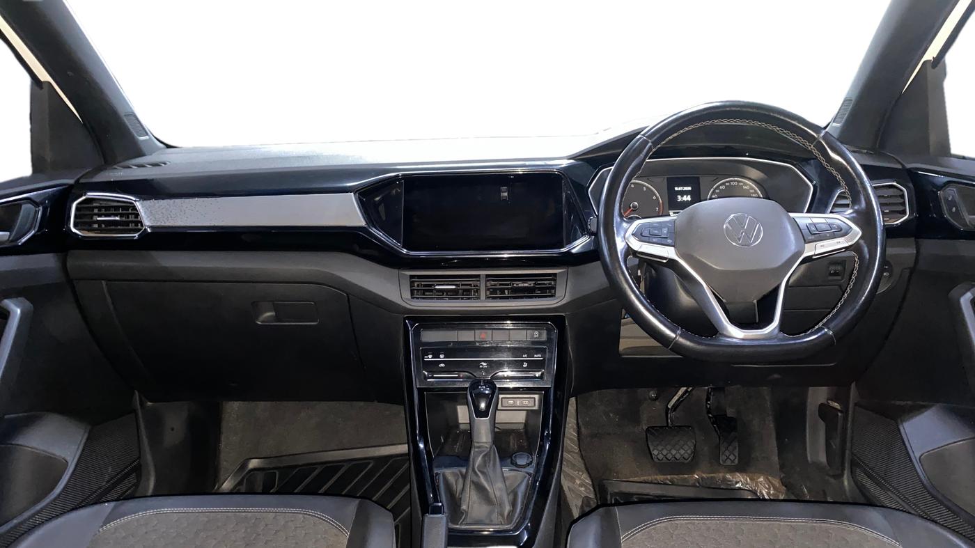 2024 Volkswagen TAIGUN GT Line 1.0L TSI AT, Petrol, Automatic, 34,097 km, Dashboard