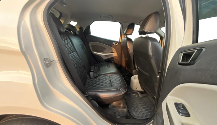 2016 Ford Ecosport TITANIUM 1.5L DIESEL, Diesel, Manual, 91,471 km, Right Side Rear Door Cabin