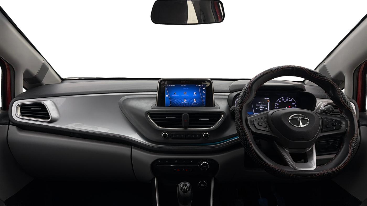 2020 Tata ALTROZ XZ PETROL, Petrol, Manual, 1,02,514 km, Dashboard