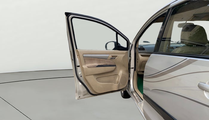 2013 Maruti Ertiga ZDI, Diesel, Manual, 1,00,067 km, LHS Front Door