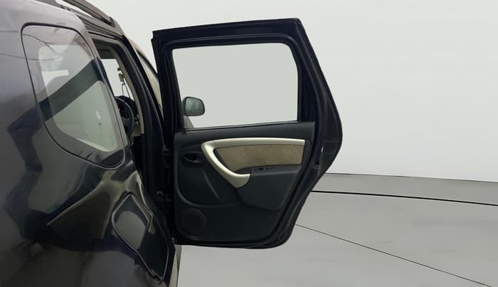 2014 Renault Duster RXL PETROL, Petrol, Manual, 38,093 km, RHS Rear Door