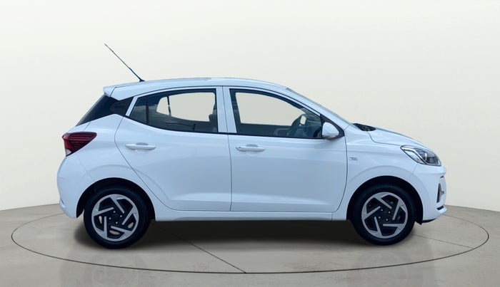 2025 Hyundai GRAND I10 NIOS MAGNA CORPORATE EDITION AMT 1.2 KAPPA VTVT, Petrol, Automatic, 2,349 km, Right Side View