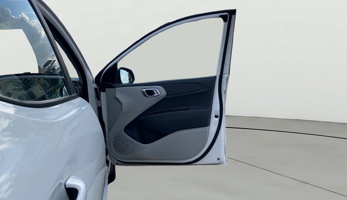 2024 Hyundai GRAND I10 NIOS SPORTZ 1.2 KAPPA VTVT, Petrol, Manual, 13,218 km, RHS Front Door