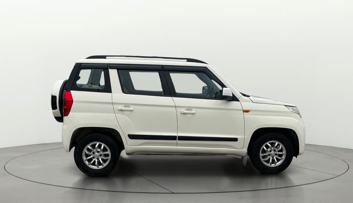 2018 Mahindra TUV300 T8, Diesel, Manual, 85,397 km, Right Side View