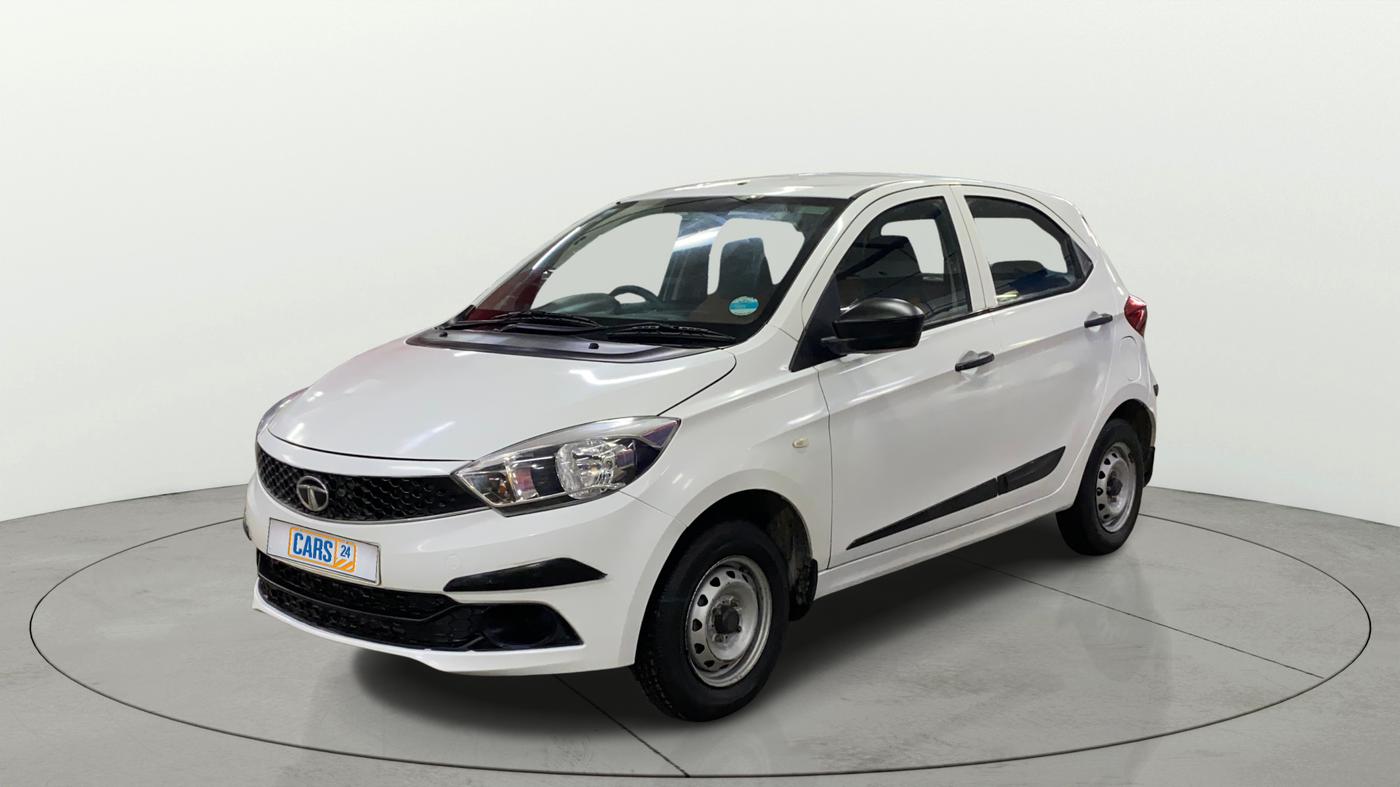 2018 Tata Tiago XE PETROL, Petrol, Manual, 49,226 km, Left Front Diagonal