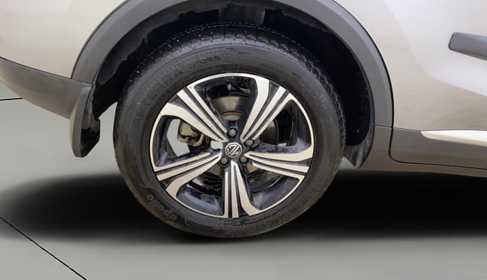 2022 MG ASTOR SAVVY 1.5 CVT, Petrol, Automatic, 60,958 km, Right Rear Wheel