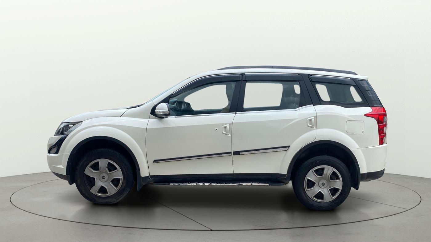 2015 Mahindra XUV500 W6, Diesel, Manual, 1,01,475 km, Left Side