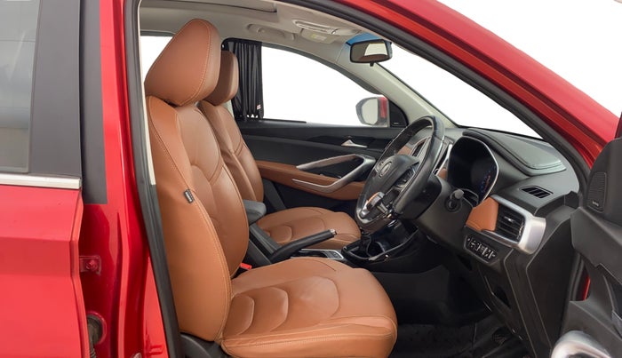 2020 MG HECTOR PLUS SHARP 2.0 DIESEL TURBO MT 6-STR, Diesel, Manual, 58,494 km, Right Side Front Door Cabin