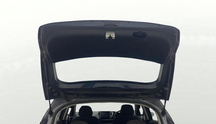 2023 Hyundai NEW I20 Sportz 1.2 IVT, Petrol, Automatic, 17,729 km, Boot Door Open