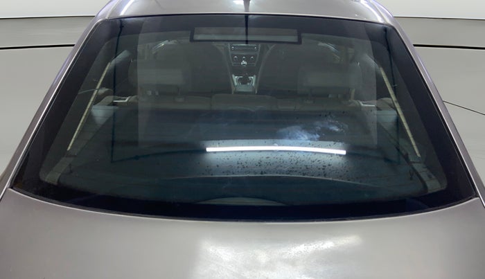 2013 Skoda Laura AMBIENTE 1.9 TDI MT, Diesel, Manual, 1,12,025 km, Rear Windshield