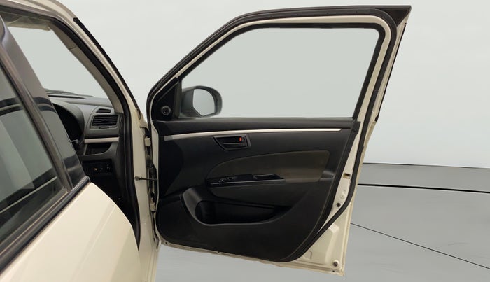 2015 Maruti Swift LXI (O), Petrol, Manual, 30,842 km, RHS Front Door