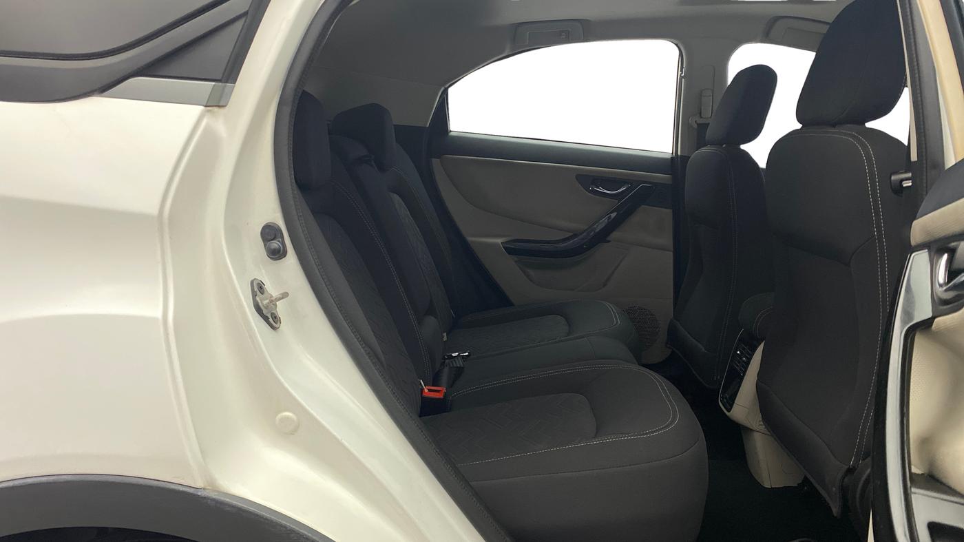 2020 Tata NEXON XZ PLUS (O) PETROL, Petrol, Manual, 63,710 km, Right Side Rear Door Cabin