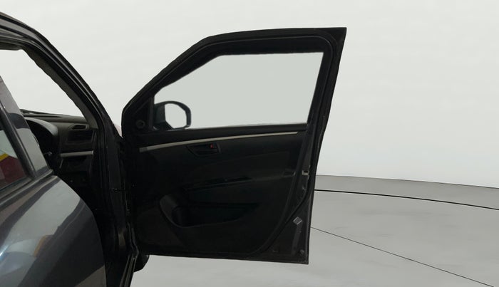 2016 Maruti Swift LXI (O), Petrol, Manual, 72,548 km, RHS Front Door