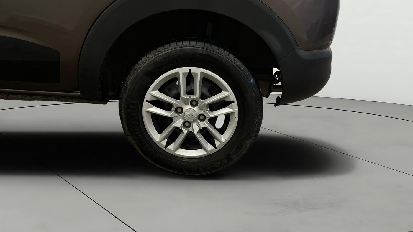 2024 Renault TRIBER RXT, Petrol, Manual, 15,192 km, Left Rear Wheel