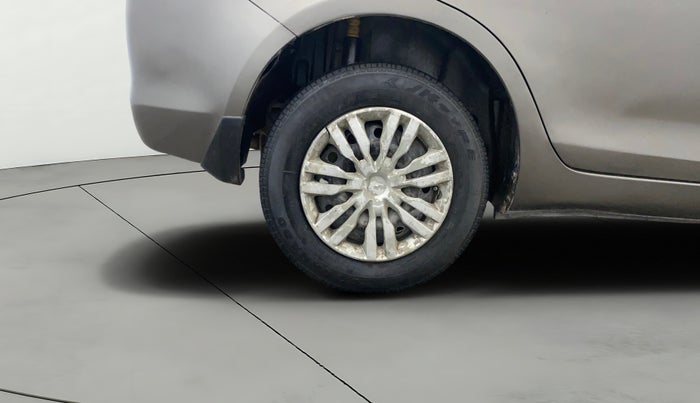 2017 Maruti Swift Dzire VDI, Diesel, Manual, 1,00,280 km, Right Rear Wheel