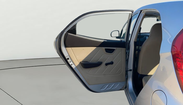 2017 Hyundai Eon ERA +, CNG, Manual, 51,034 km, LHS Rear Door