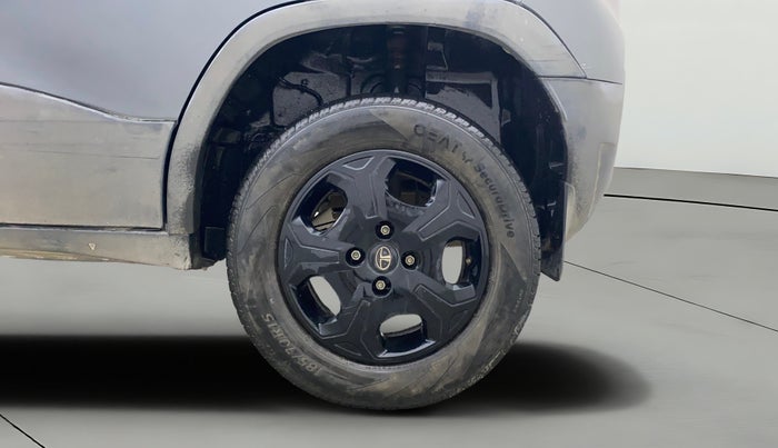 2022 Tata PUNCH ACCOMPLISHED MT, Petrol, Manual, 17,195 km, Left Rear Wheel