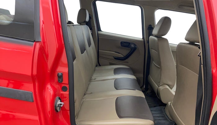 2021 Mahindra BOLERO NEO N 4, Diesel, Manual, 40,245 km, Right Side Rear Door Cabin