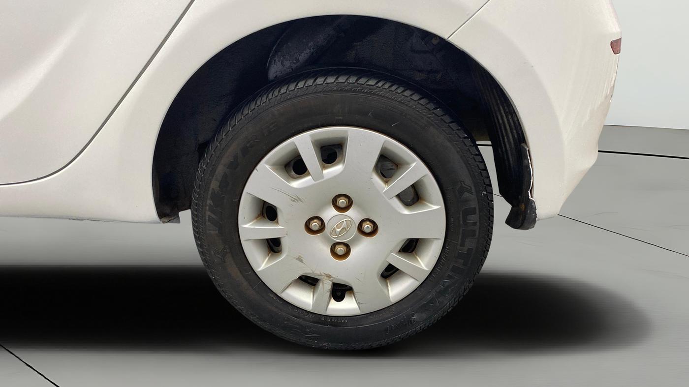 2013 Hyundai i20 MAGNA (O) 1.2, Petrol, Manual, 47,732 km, Left Rear Wheel