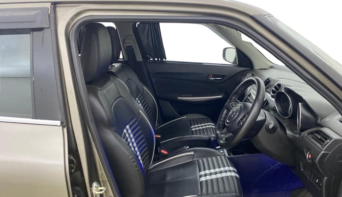 2023 Maruti Swift ZXI AMT, Petrol, Automatic, 20,080 km, Right Side Front Door Cabin