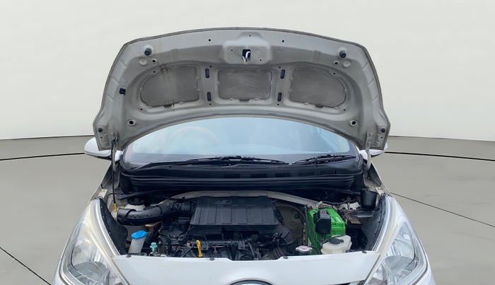 2017 Hyundai Grand i10 SPORTZ (O) 1.2 KAPPA VTVT, Petrol, Manual, 67,512 km, Open Bonet