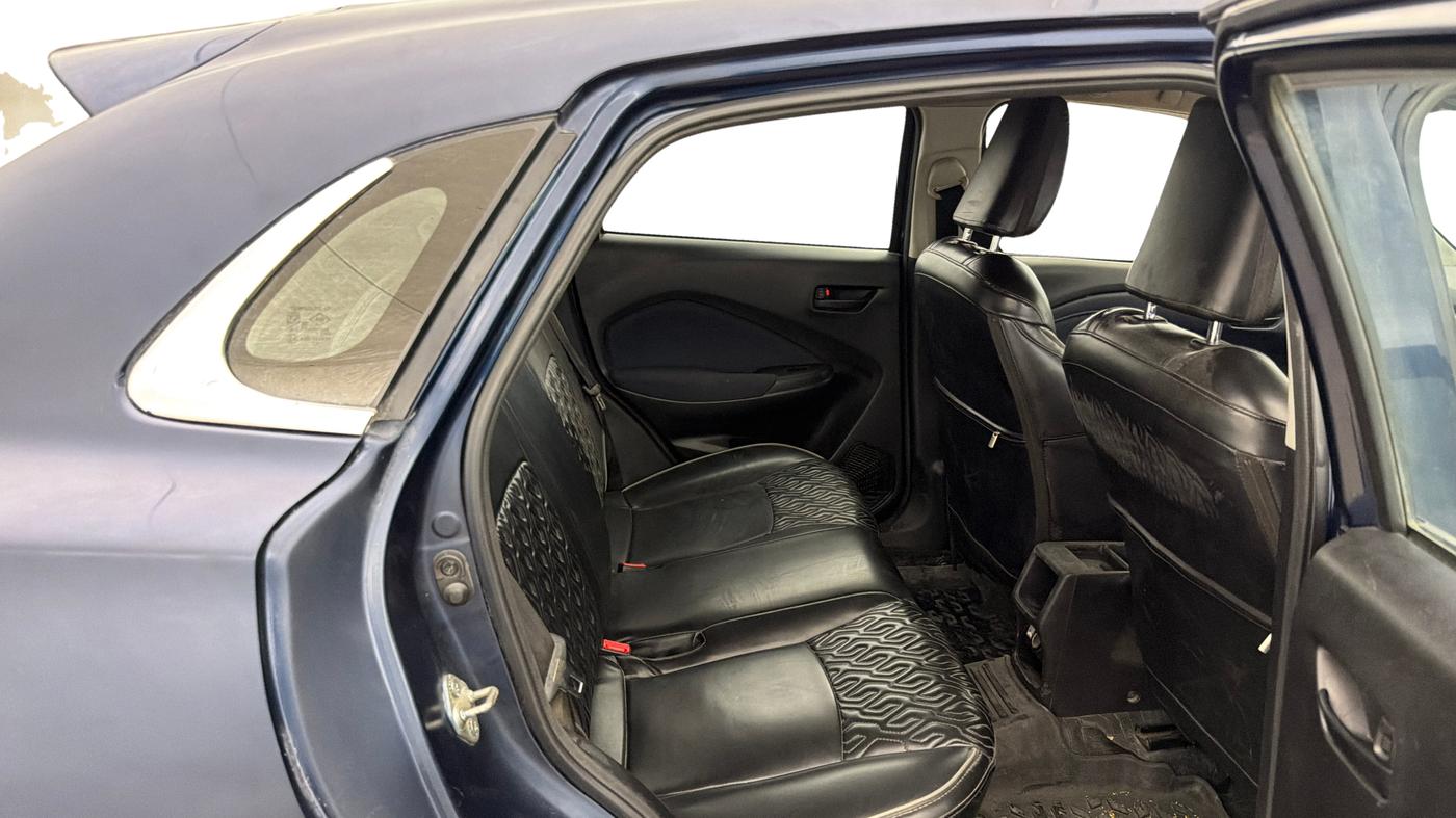 2022 Maruti Baleno DELTA PETROL 1.2, Petrol, Manual, 74,092 km, Right Side Rear Door Cabin