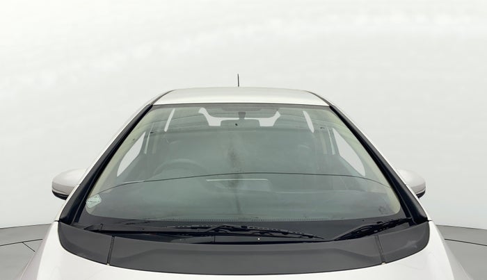 2017 Honda Jazz 1.2L I-VTEC SV, Petrol, Manual, 1,24,203 km, Front Windshield