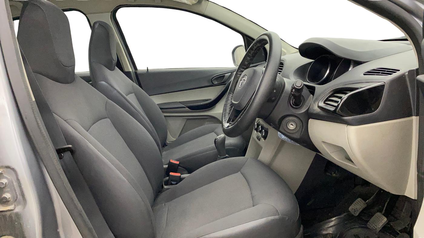 2019 Tata Tiago XT PETROL, Petrol, Manual, 41,962 km, Right Side Front Door Cabin