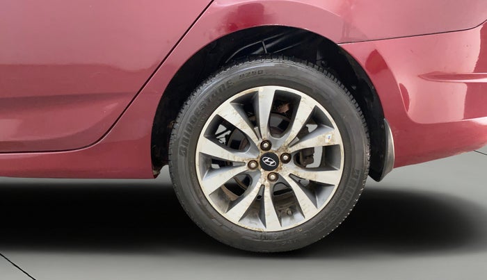 2014 Hyundai Verna FLUIDIC 1.6 VTVT SX, Petrol, Manual, 58,751 km, Left Rear Wheel