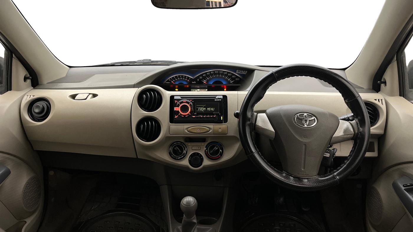 2016 Toyota Etios G, Petrol, Manual, 27,162 km, Dashboard