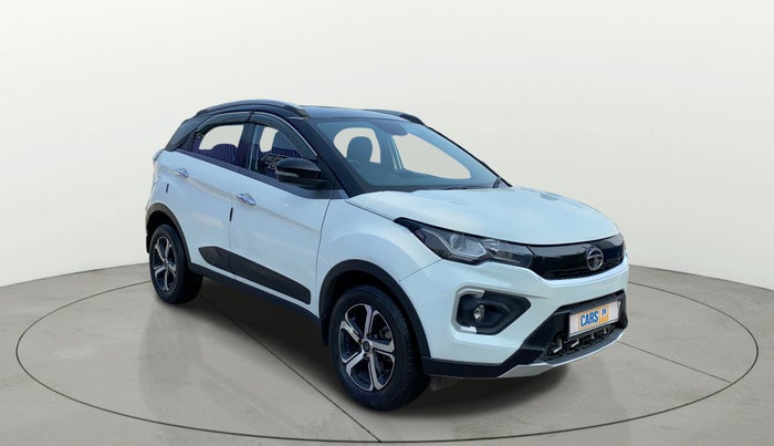 2021 Tata NEXON XZA PLUS SUNROOF PETROL, Petrol, Automatic, 31,729 km, Right Front Diagonal