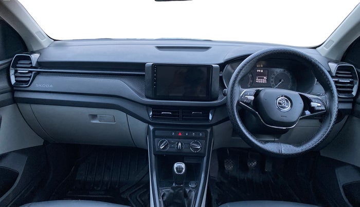 2022 Skoda KUSHAQ ACTIVE 1.0L TSI MT, Petrol, Manual, 84,819 km, Dashboard